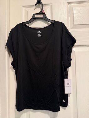 Apana Black Short Sleeve Scoop Neck Women's Top